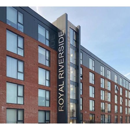 Royal Riverside Apartments Sheffield Centre - Opulent Living المظهر الخارجي الصورة