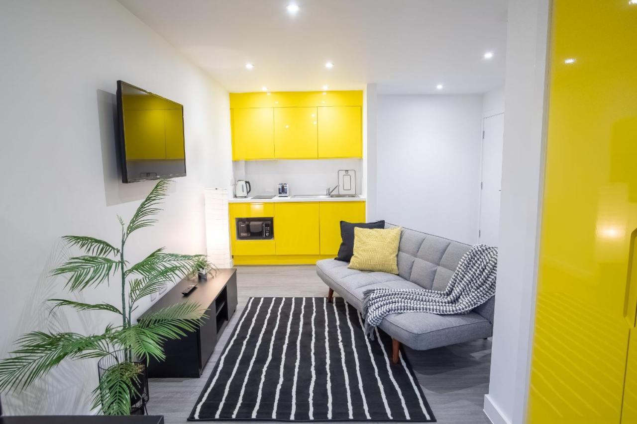 Royal Riverside Apartments Sheffield Centre - Opulent Living المظهر الخارجي الصورة